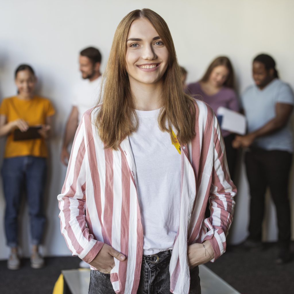Etre étudiant en licence pro métiers du numérique.